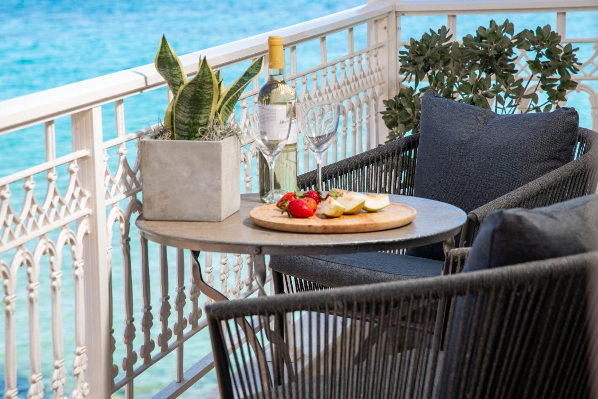 Mare Nostrum Seafront Apartment, By Zantewize Esterno foto